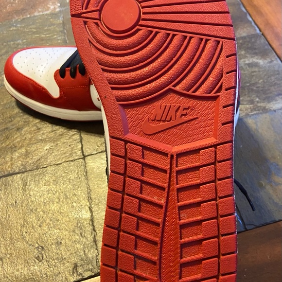 Jordan 1 Chicago 2013 size 13 - Picture 6 of 9